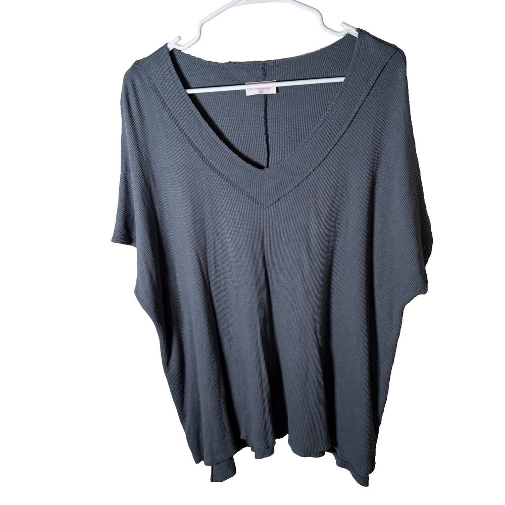 Pink Lily T-Shirt Women's Medium Gray Thermal V-Neck Short Sleeve Shirt Top